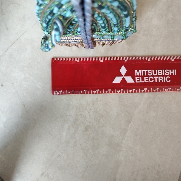 Mary Frances Turquoise and Gold Beaded Clutch - Picture 10 of 11